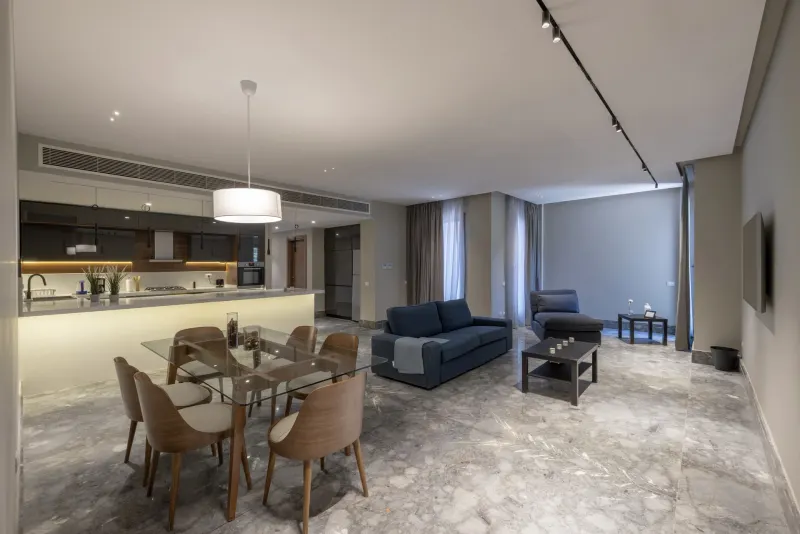 Fully Furnished/Serviced 3 Bed Apart FF @ Silver Palm — photo 3