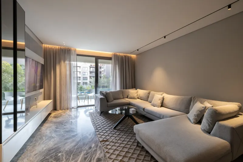 Monochrome - 3 Bedroom - Garden View - TF