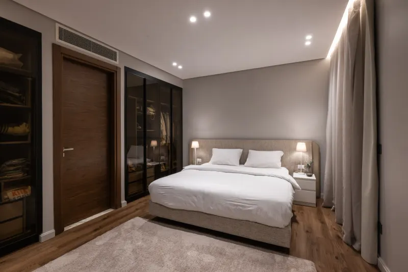 Monochrome - Two Bed - Pool / Garden Access - GF, photo 2