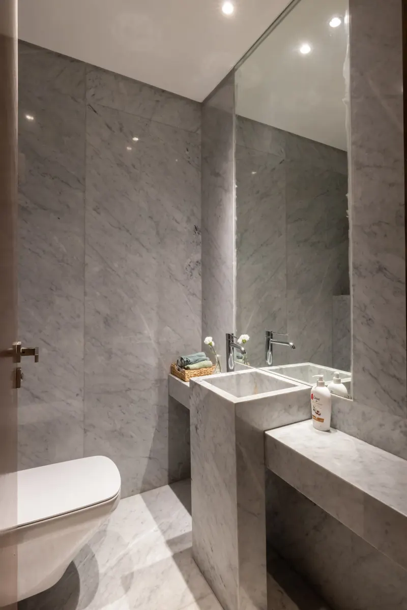 Monochrome - Two Bed - Pool / Garden Access - GF, photo 5