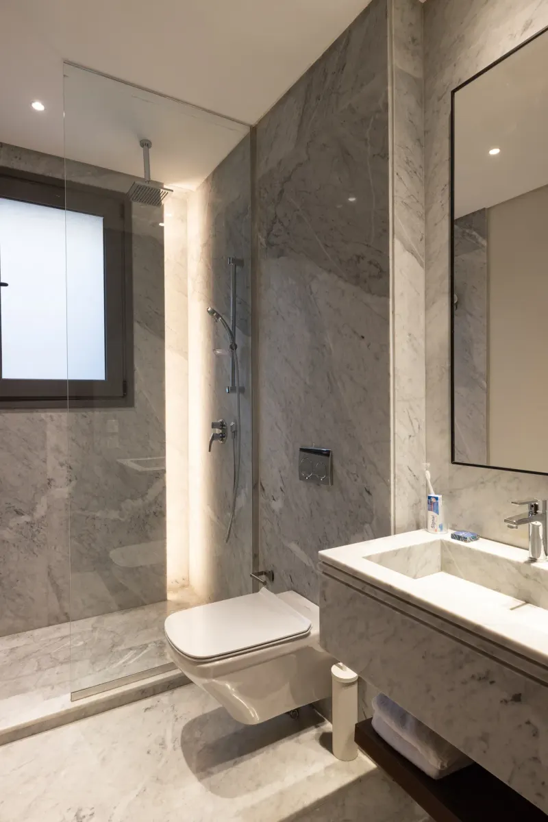 Monochrome -3 Bed - Pool & Garden Access - GF, photo 6