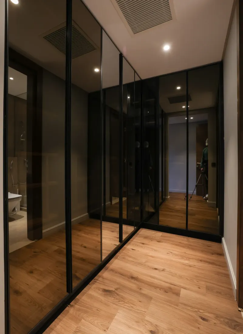 Monochrome 2 Bed Garden View TF, photo 8