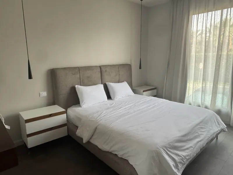 Two Bed Apartment @ Silver Palm, photo 3