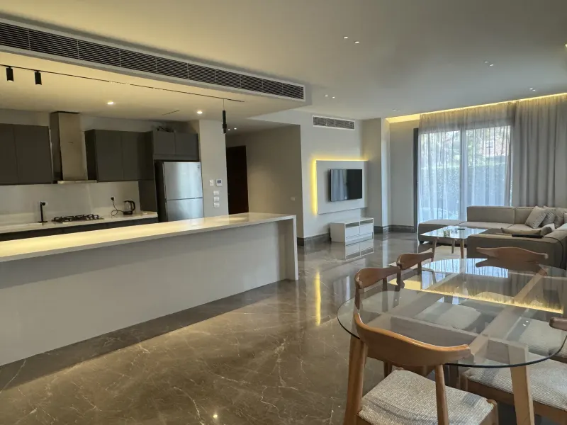Two Bed Apartment @ Silver Palm