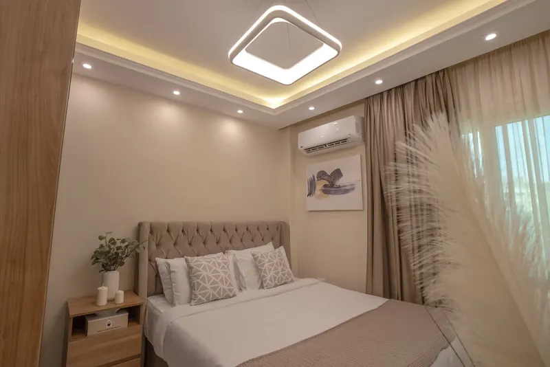 Cobalt & Taupe Apartment — 2-Bedroom, Madinaty, photo 4