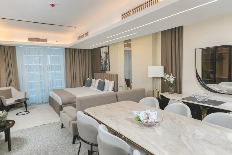 Floor 19 Kitchen & Dining — Suite, Maadi, photo 2