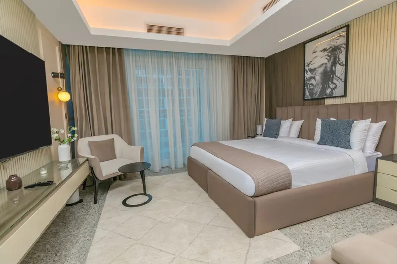 Floor 19 Kitchen & Dining — Suite, Maadi, photo 3