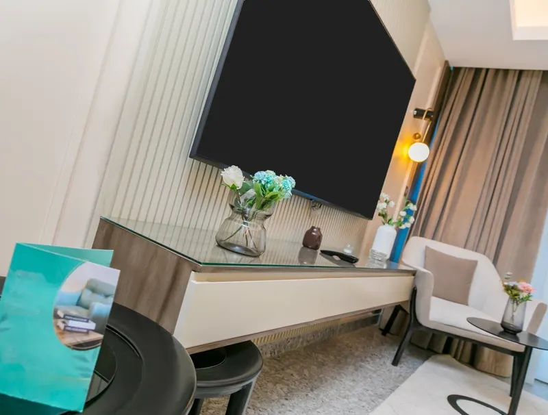 Floor 19 Kitchen & Dining — Suite, Maadi, photo 8