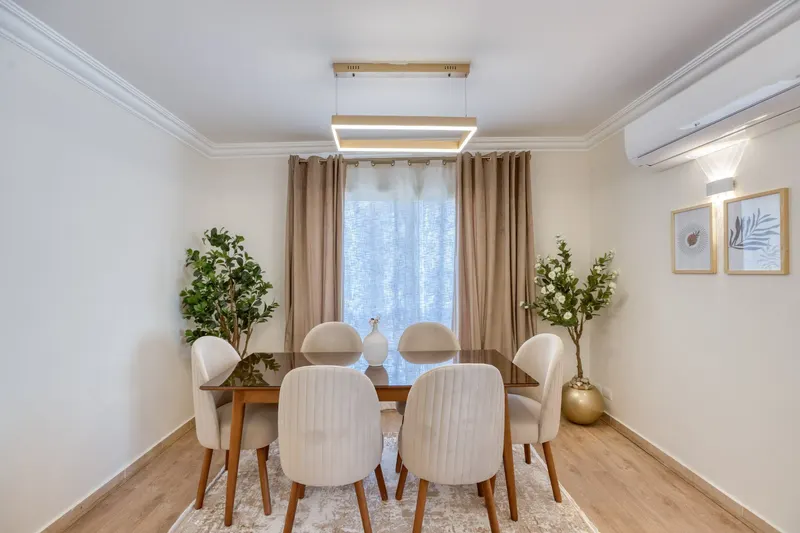 Gold Pendant Balcony Home — 3-Bedroom, Madinaty, photo 5