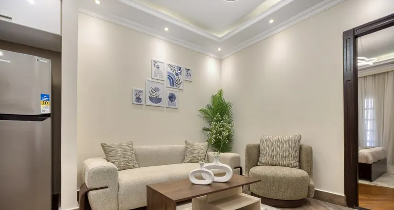 Blue Botanical Wall Home — 1-Bedroom, Fifth Settlement, photo 3