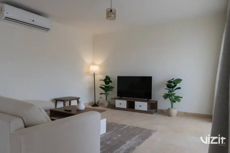 2-Bedroom Apartment · O West, photo 7