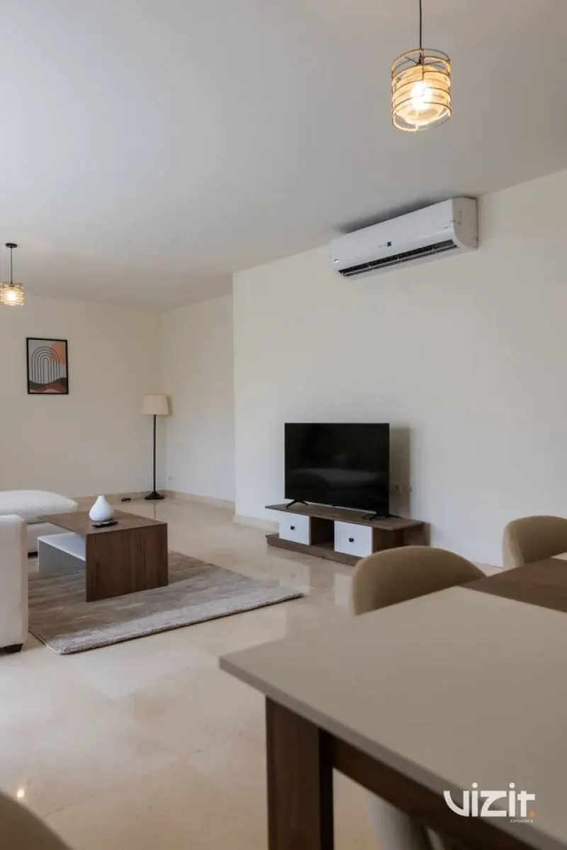 3-Bedroom Apartment · O West, photo 2