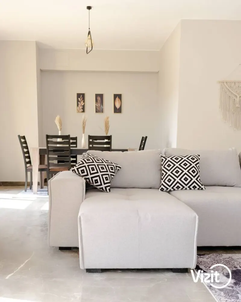 2-Bedroom Apartment · O West, photo 2