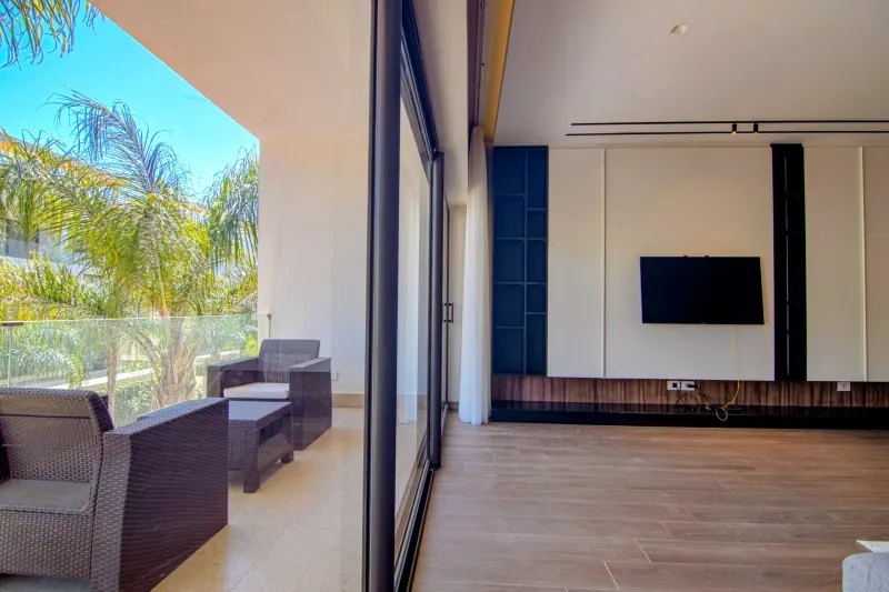 The ChicNest — 2BR at Lake View Residence — photo 3