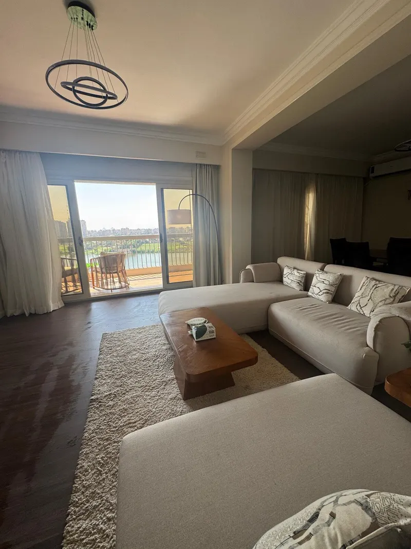 Long Nile Balcony Home — 4-Bedroom, Maadi, photo 6