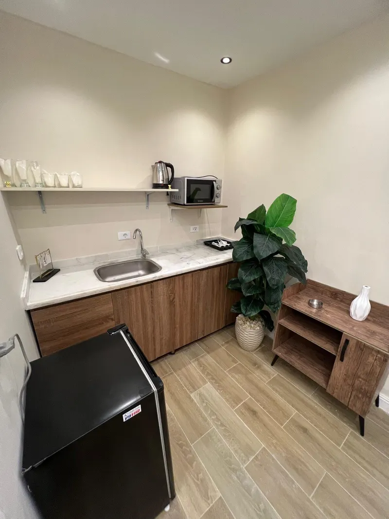 Twin-Bed Nile Balcony Studio (ES9) — Studio, Downtown, photo 4