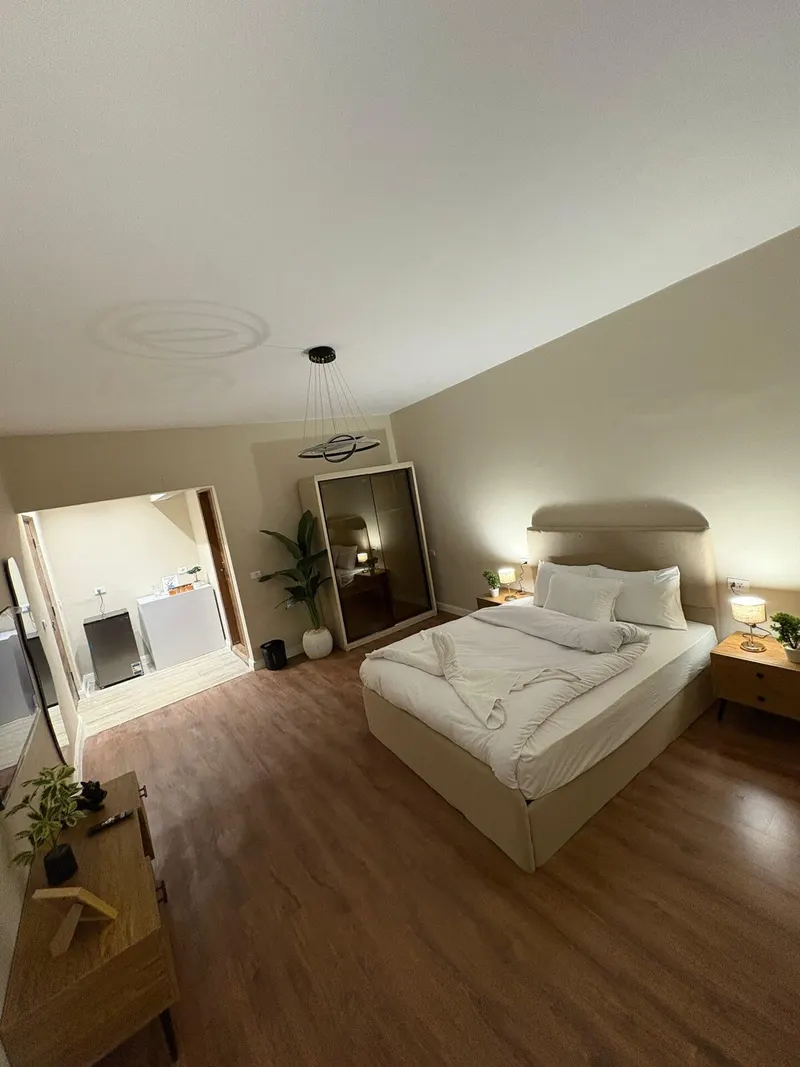 Uncluttered Open-Plan Studio (ES3) — Studio, Downtown, photo 5
