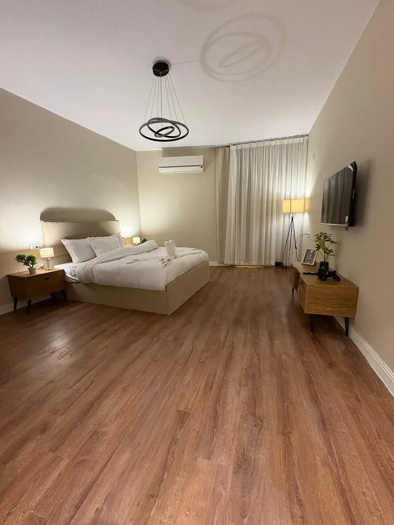 Uncluttered Open-Plan Studio (ES3) — Studio, Downtown, photo 6