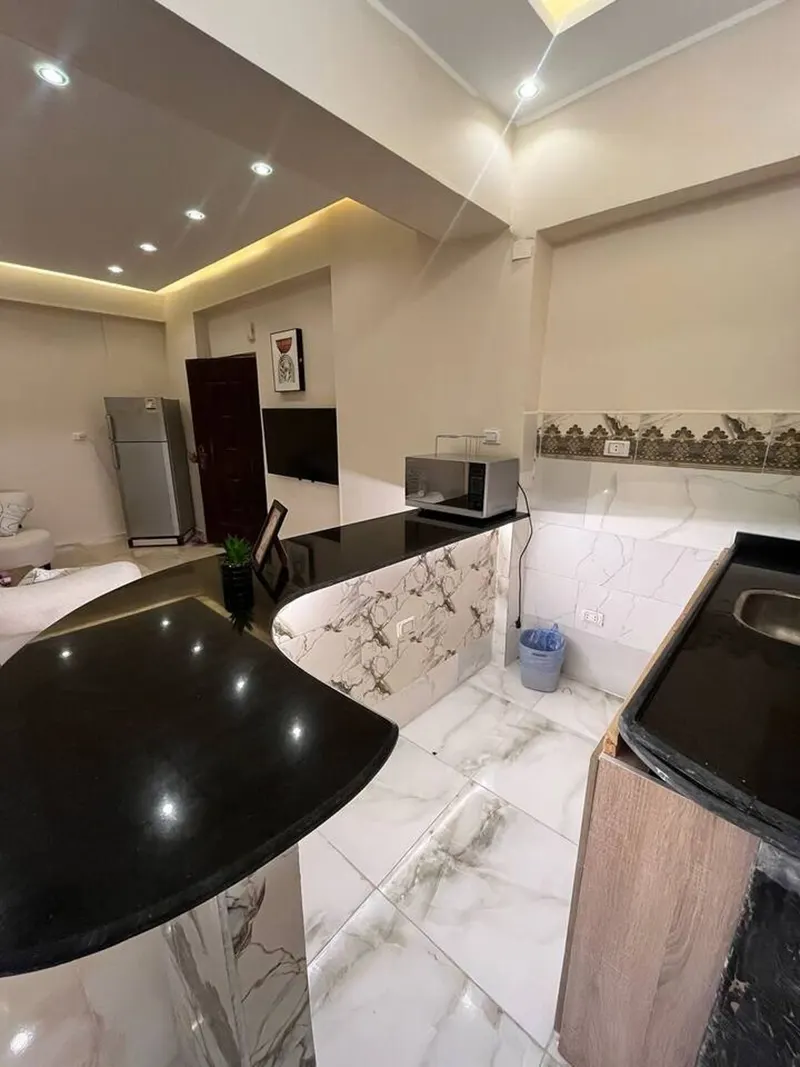 Bouclé & Marble Hideaway — 3-Bedroom, Zamalek, photo 2