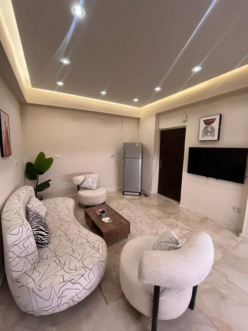 Bouclé & Marble Hideaway — 3-Bedroom, Zamalek, photo 3