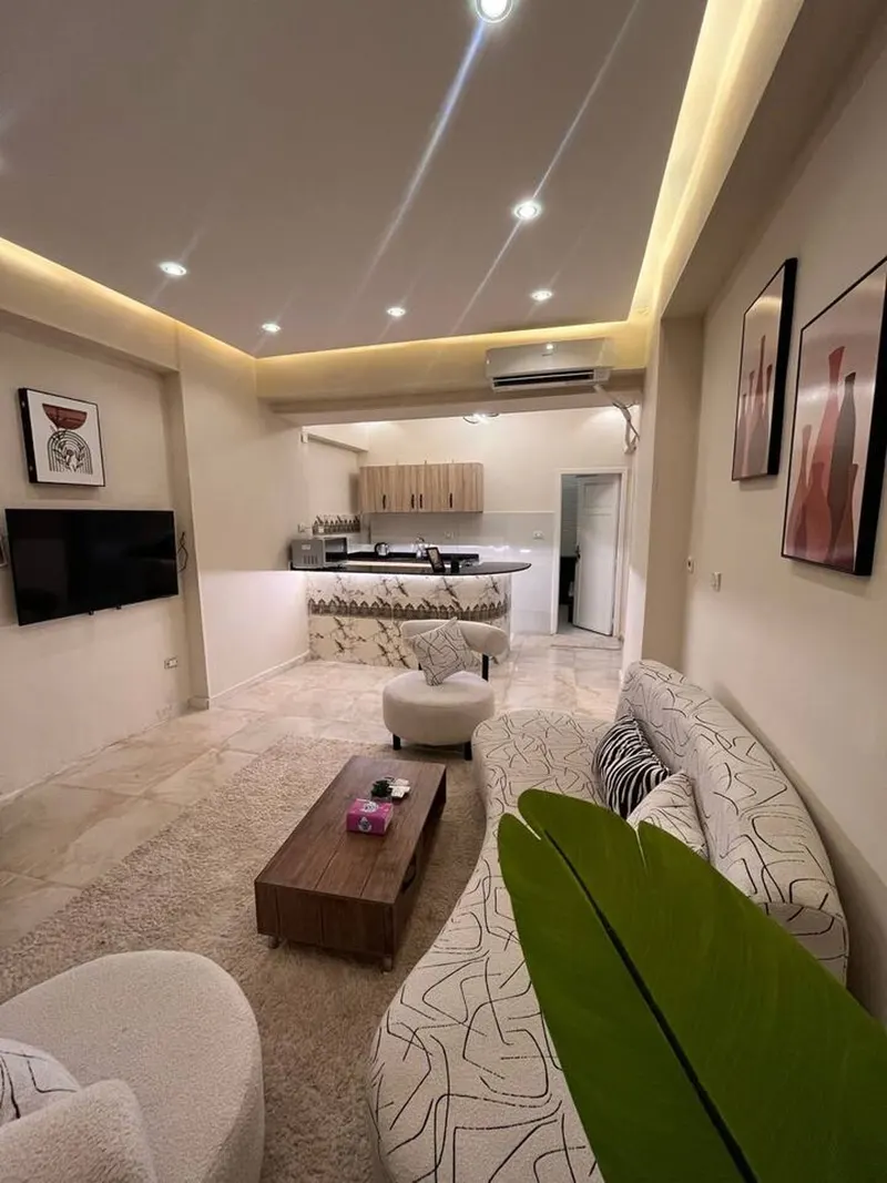 Bouclé & Marble Hideaway — 3-Bedroom, Zamalek, photo 7