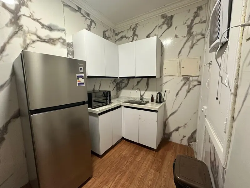 Navy Wall Dining Flat — 2-Bedroom, Zamalek, photo 4
