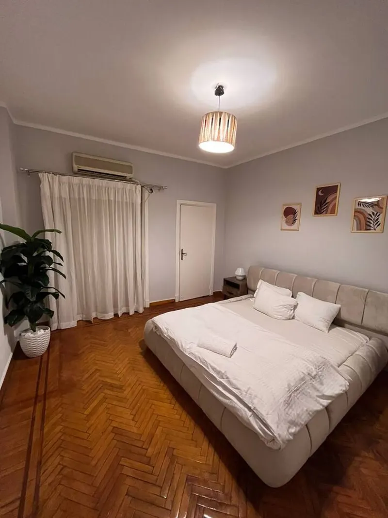 Soft Grey Parquet Home — 3-Bedroom, Zamalek, photo 5