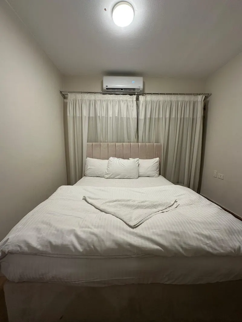 Sage & White Panelled Home — 4-Bedroom, Zamalek, photo 4