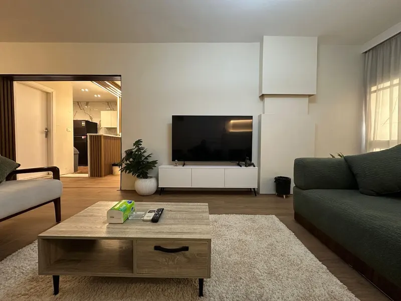 Sage & White Panelled Home — 4-Bedroom, Zamalek, photo 6