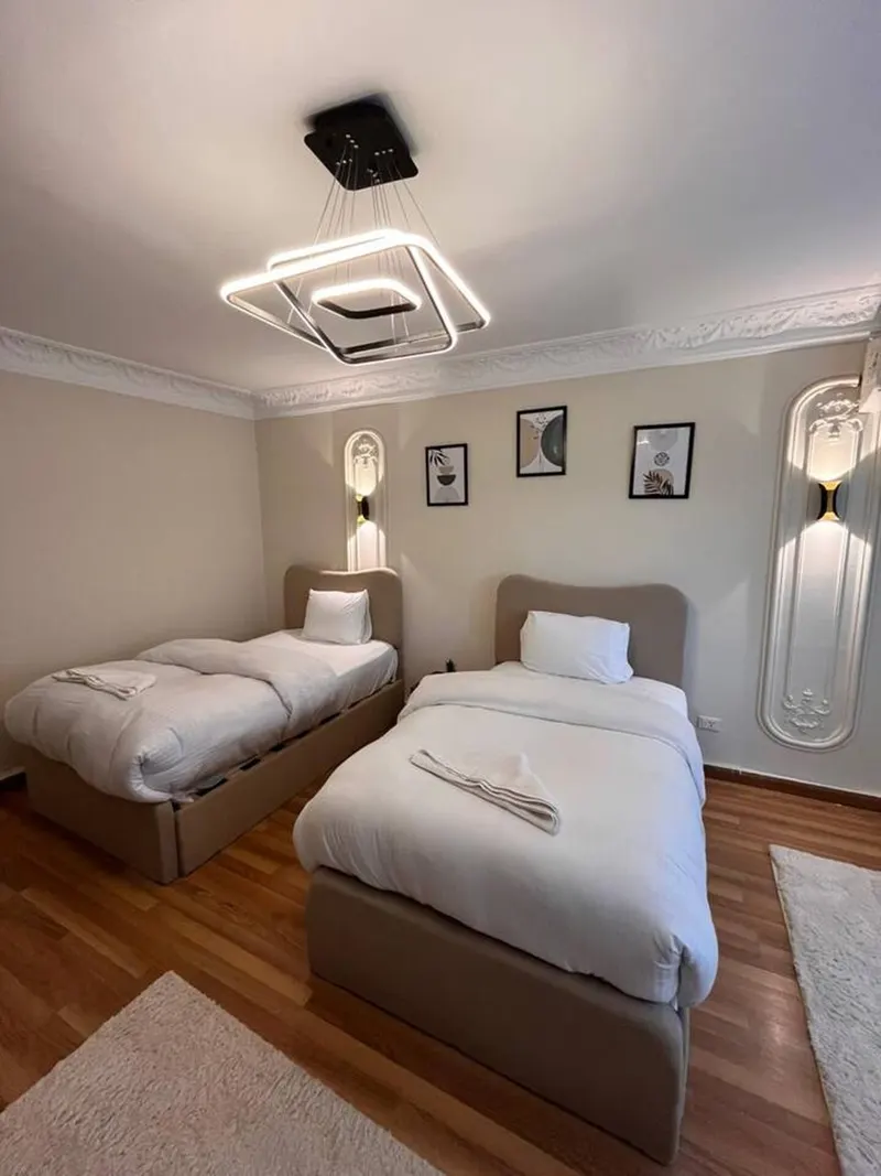 Classic Mouldings by the Nile — 3-Bedroom, Zamalek, photo 6