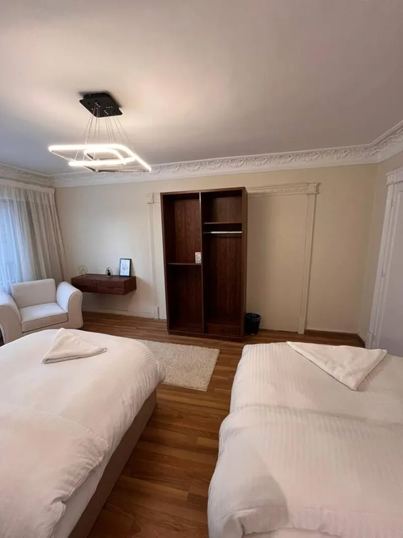 Classic Mouldings by the Nile — 3-Bedroom, Zamalek, photo 7