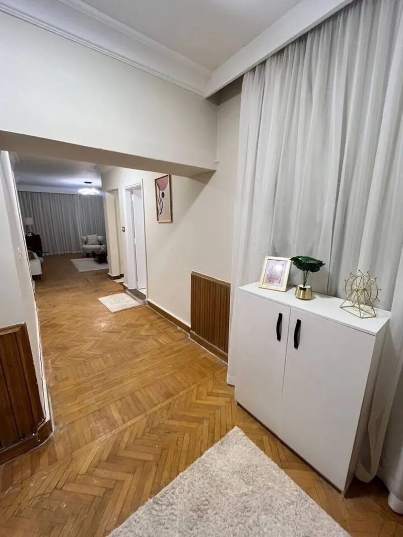 Classic Parquet Home with Corner Bath — 3-Bedroom, Zamalek, photo 7