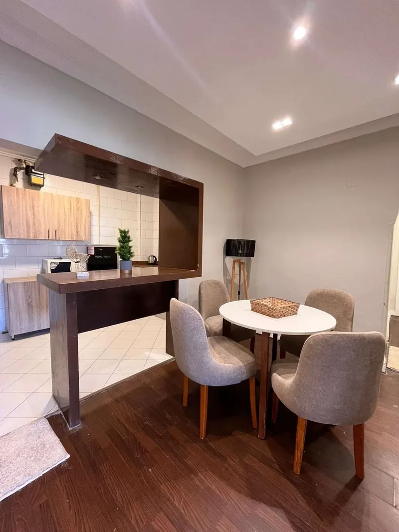 Walnut Floors & Treetop Balcony — 2-Bedroom, Zamalek, photo 3
