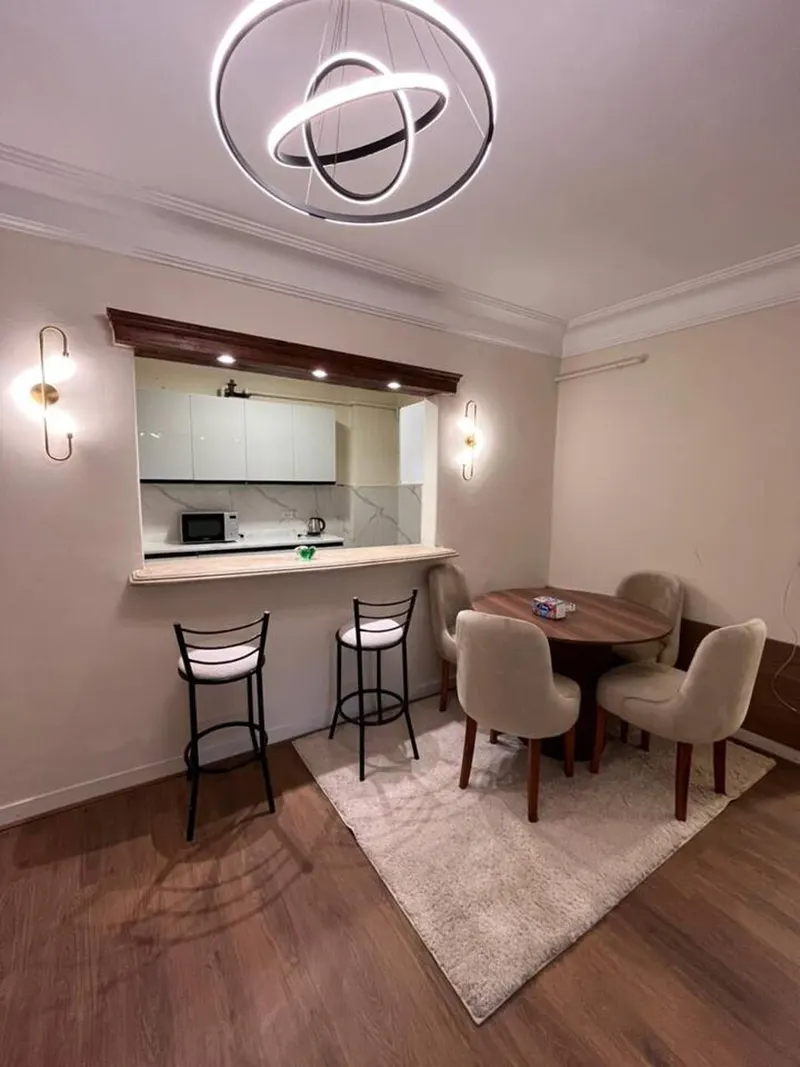 Cream Lounge & Teak Balcony Flat — 2-Bedroom, Zamalek, photo 3