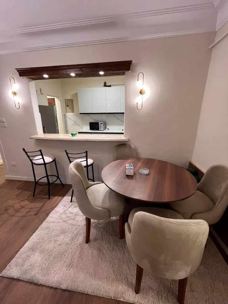 Cream Lounge & Teak Balcony Flat — 2-Bedroom, Zamalek, photo 7