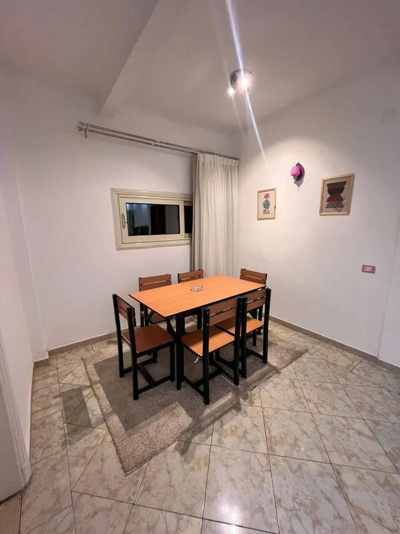 Warm-Lit Family Flat — 2-Bedroom, Zamalek, photo 3