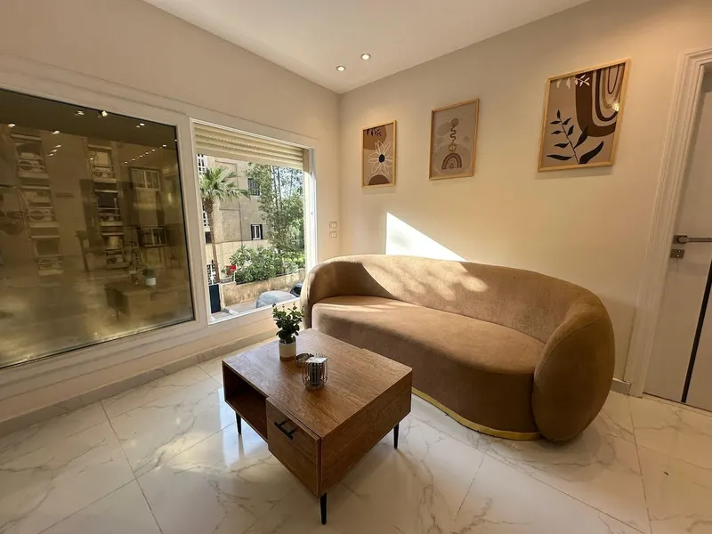 Sunlit Marble Flat — 1-Bedroom, Zamalek (GW1), photo 2