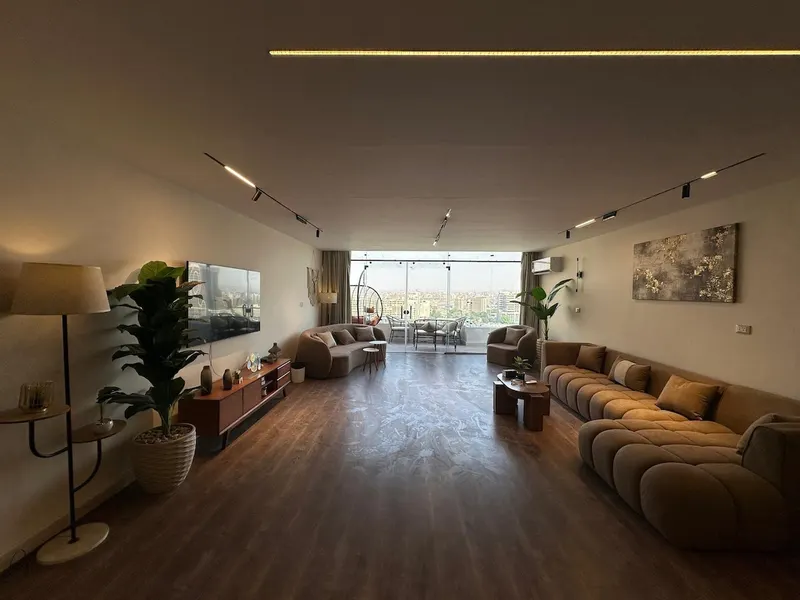 High-Floor Nile Panorama Home — 4-Bedroom, Zamalek, photo 6