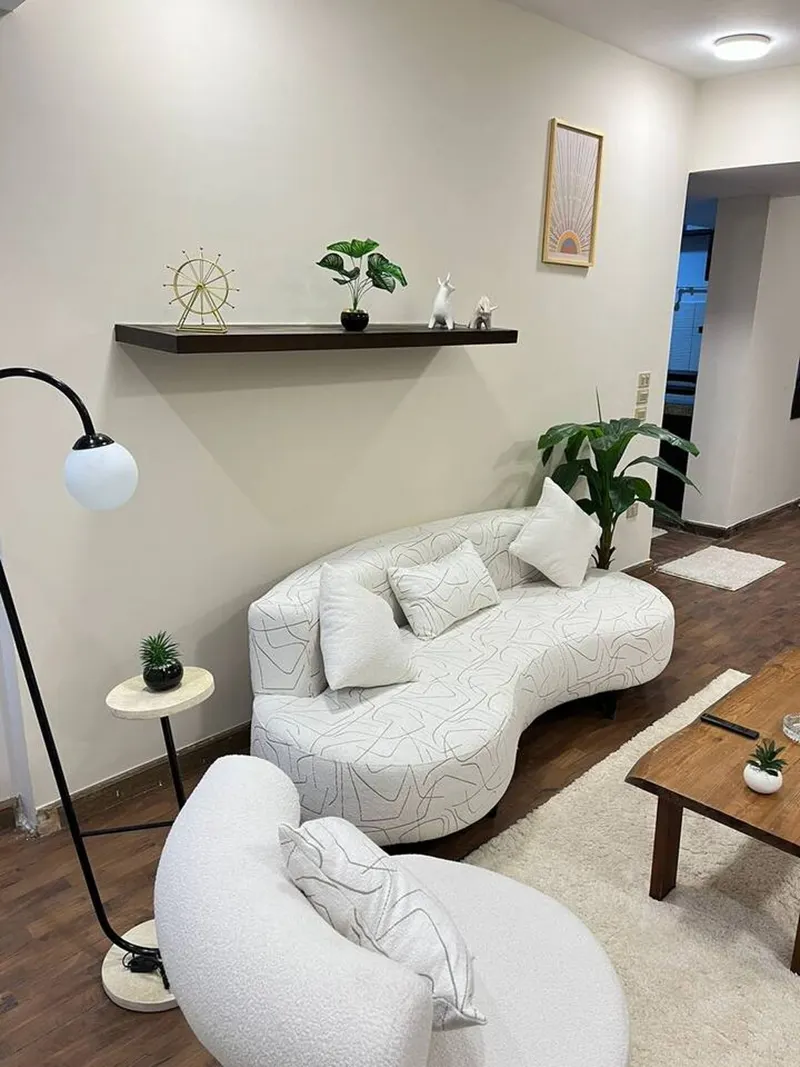 Sculpted Sofas & Twin Rooms (TH1) — 3-Bedroom, Zamalek, photo 2