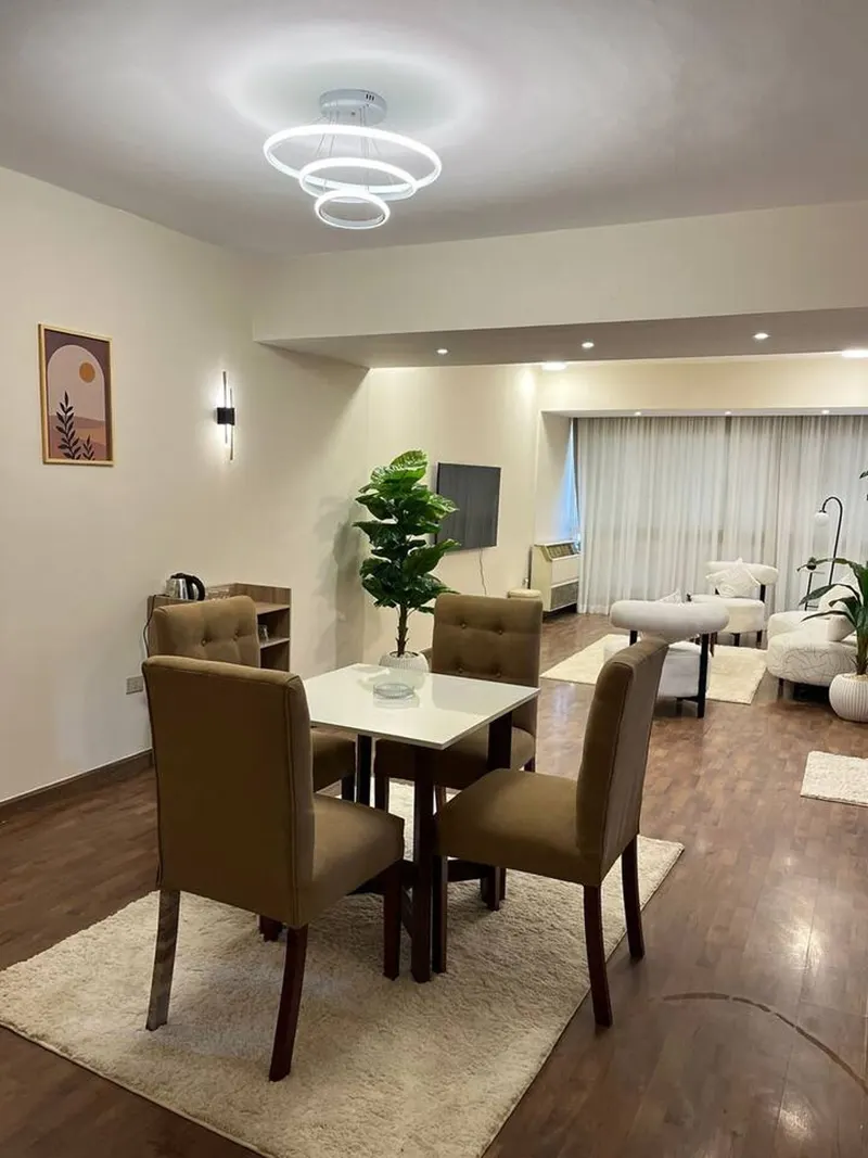 Sculpted Sofas & Twin Rooms (TH1) — 3-Bedroom, Zamalek, photo 3