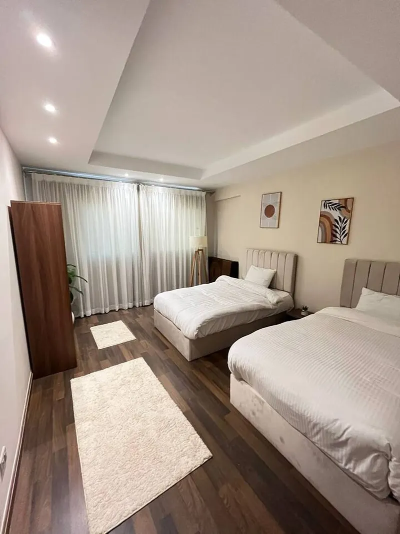 Sculpted Sofas & Twin Rooms (TH1) — 3-Bedroom, Zamalek, photo 8