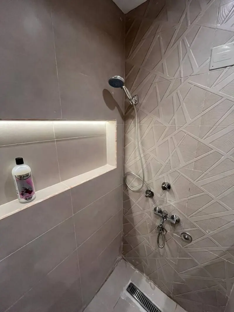 Sunlit Parquet Home with Rain Showers — 2-Bedroom, Zamalek, photo 7