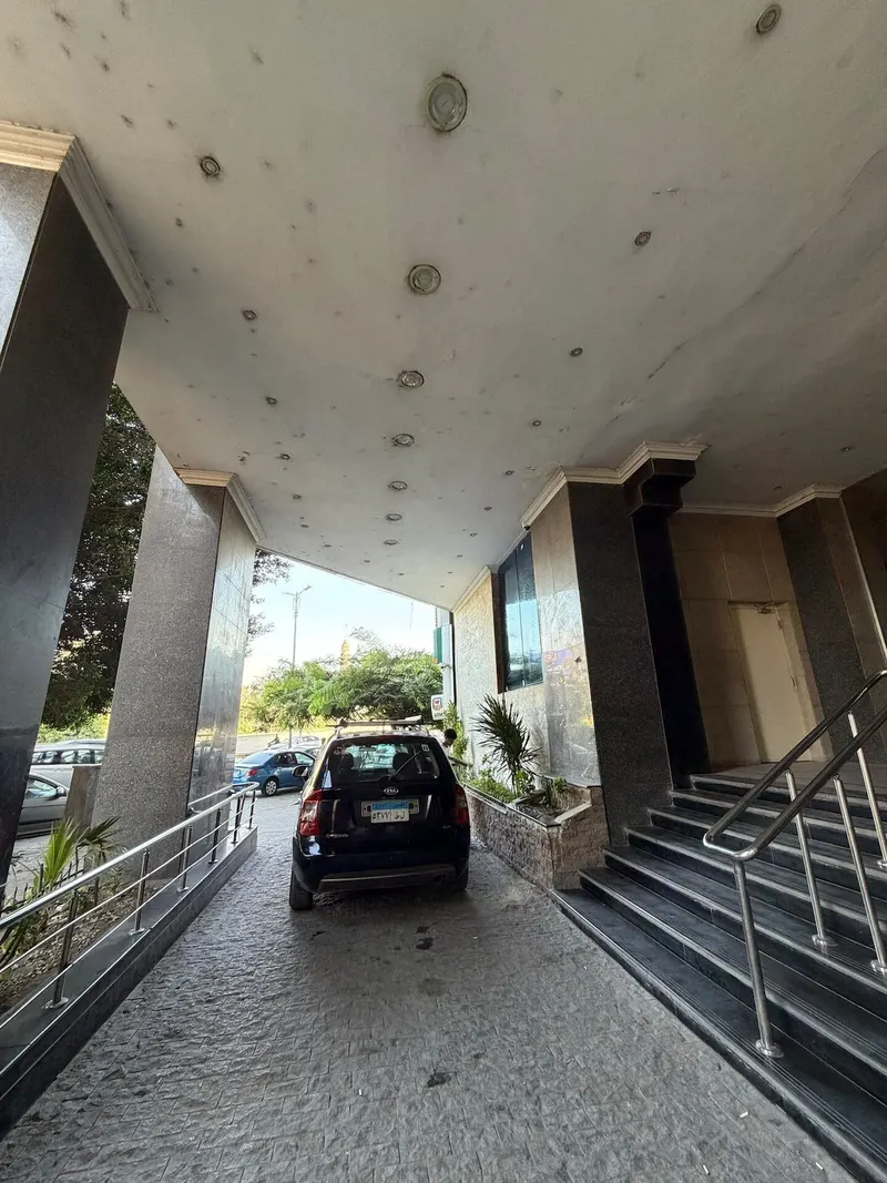 Calm Grey Corniche Flat — 1-Bedroom, Agouza (SA1), photo 8
