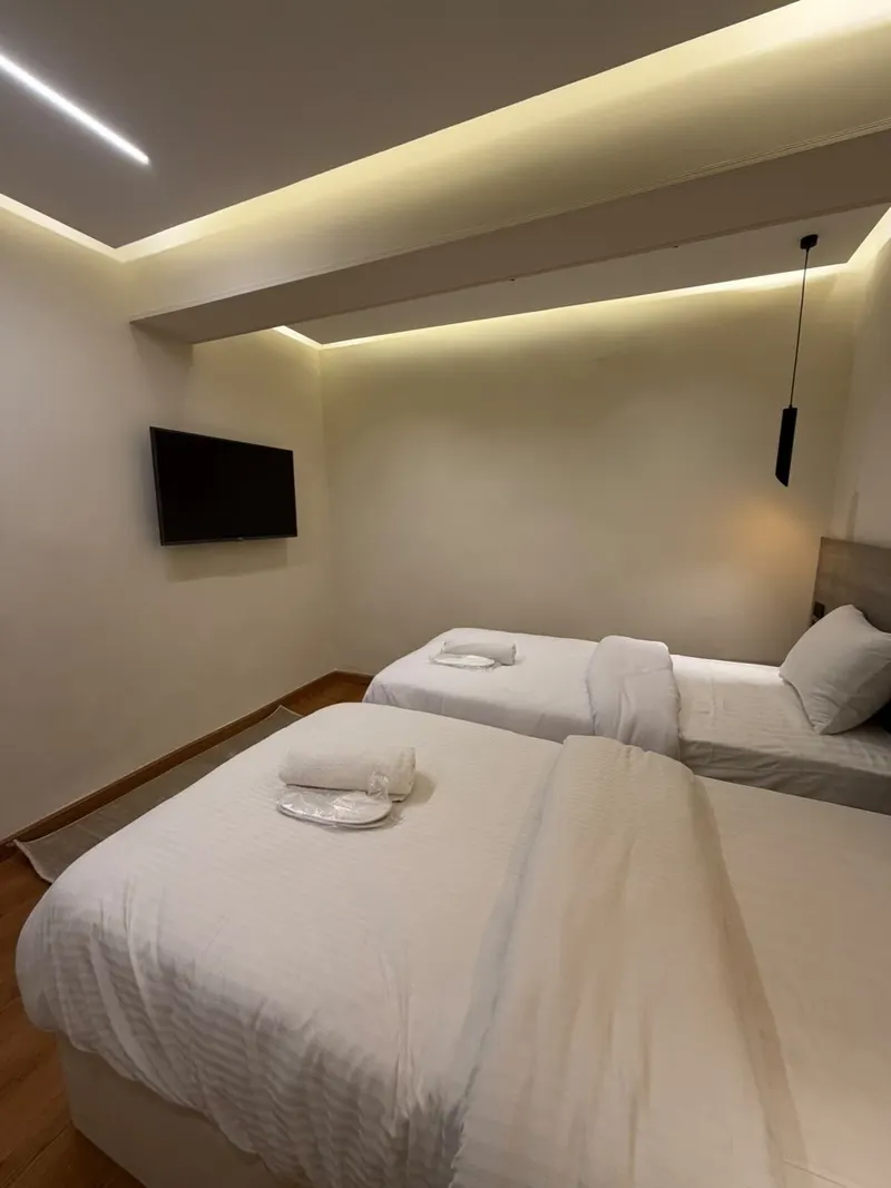 Pendant-Lit Twin Suite — 1-Bedroom, Agouza, photo 4