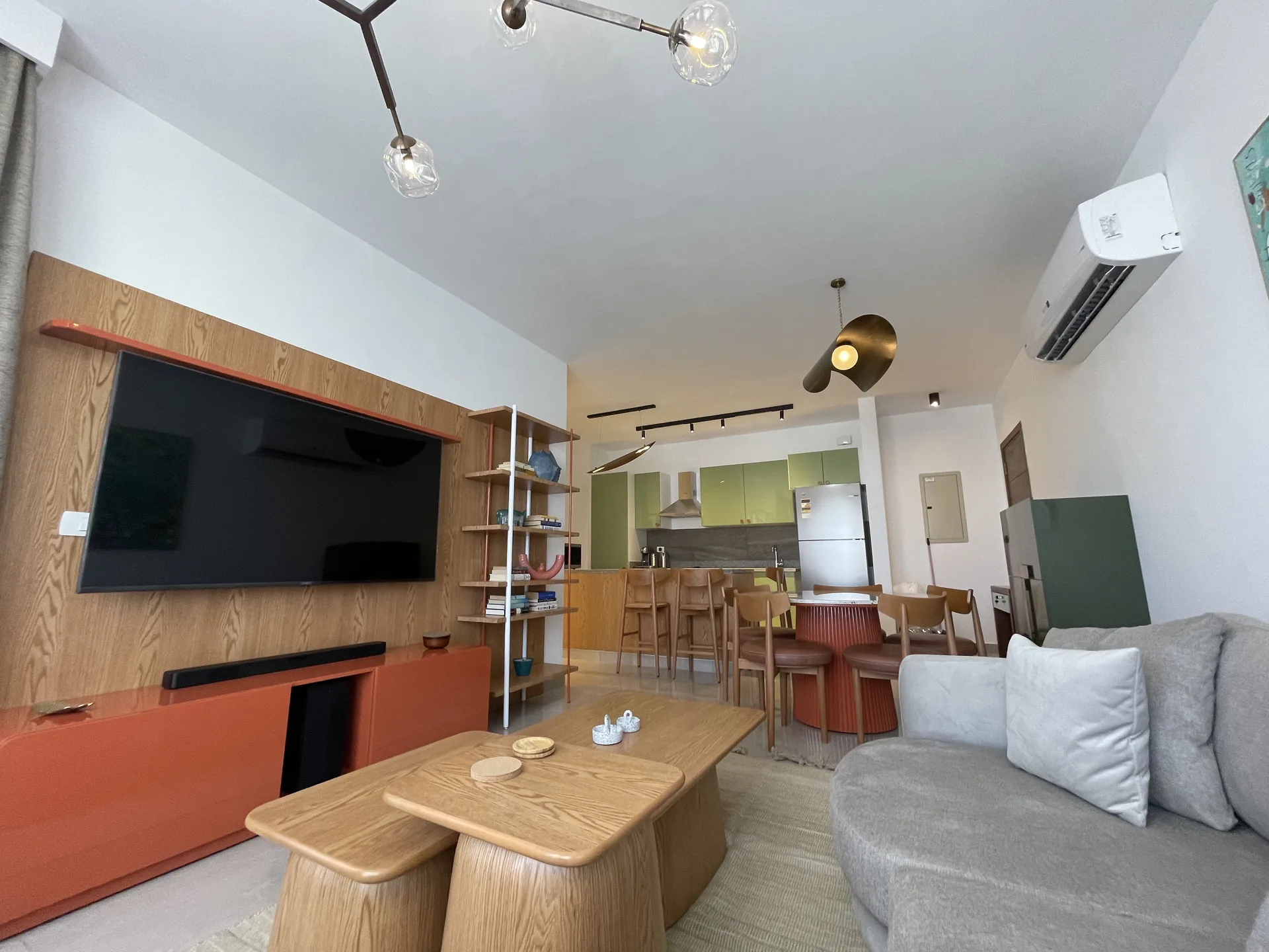 B01-S05 Beachtown 2 Bedroom Apartment — photo 5