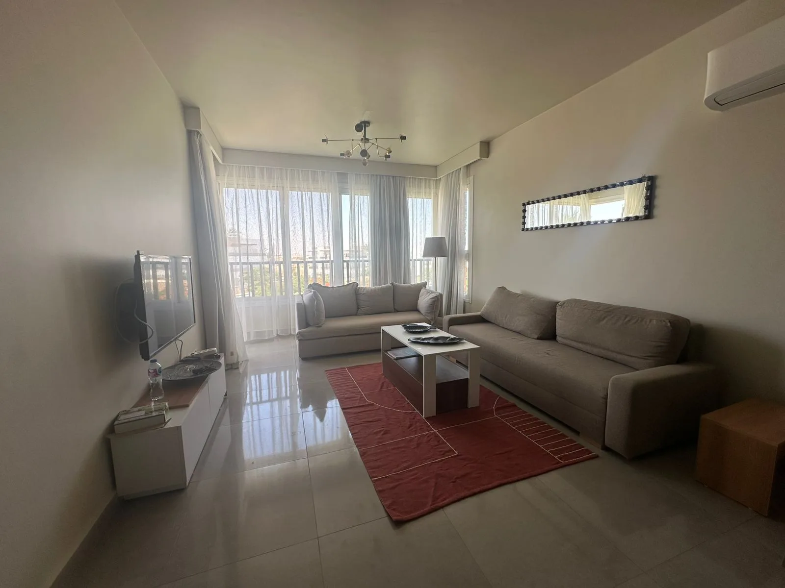 B02-S04 Beachtown 2 Bedroom Apartment — photo 3