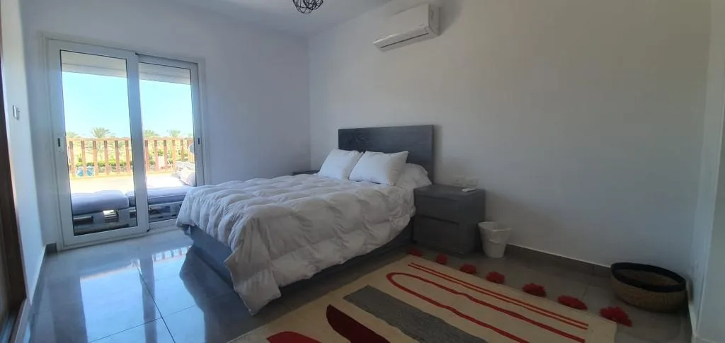 C01-S03 Beachtown 2 Bedroom Apartment — photo 4
