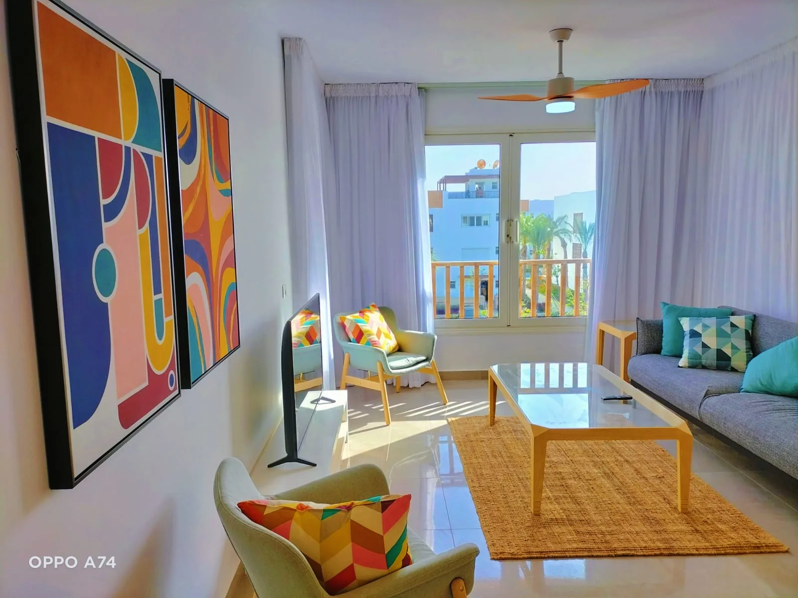 C01-S08 Beachtown 2 Bedroom Apartment — photo 3