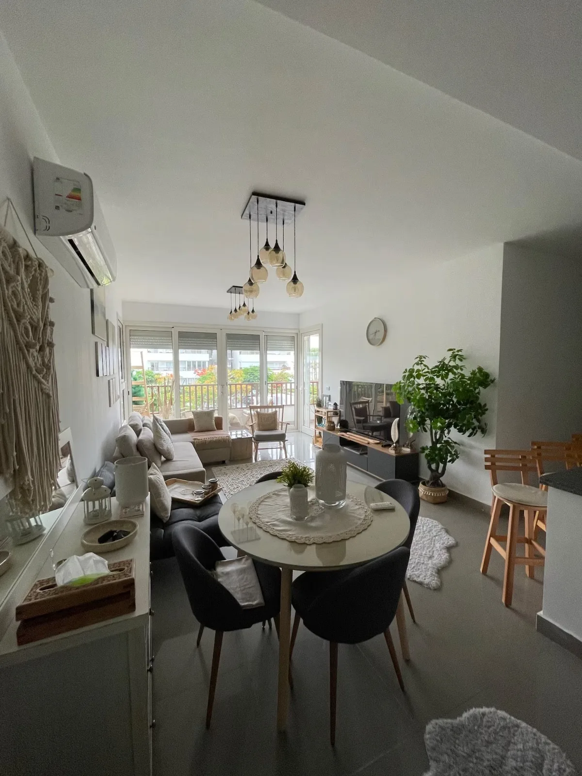 D01-F10 Beachtown 2 Bedroom Apartment