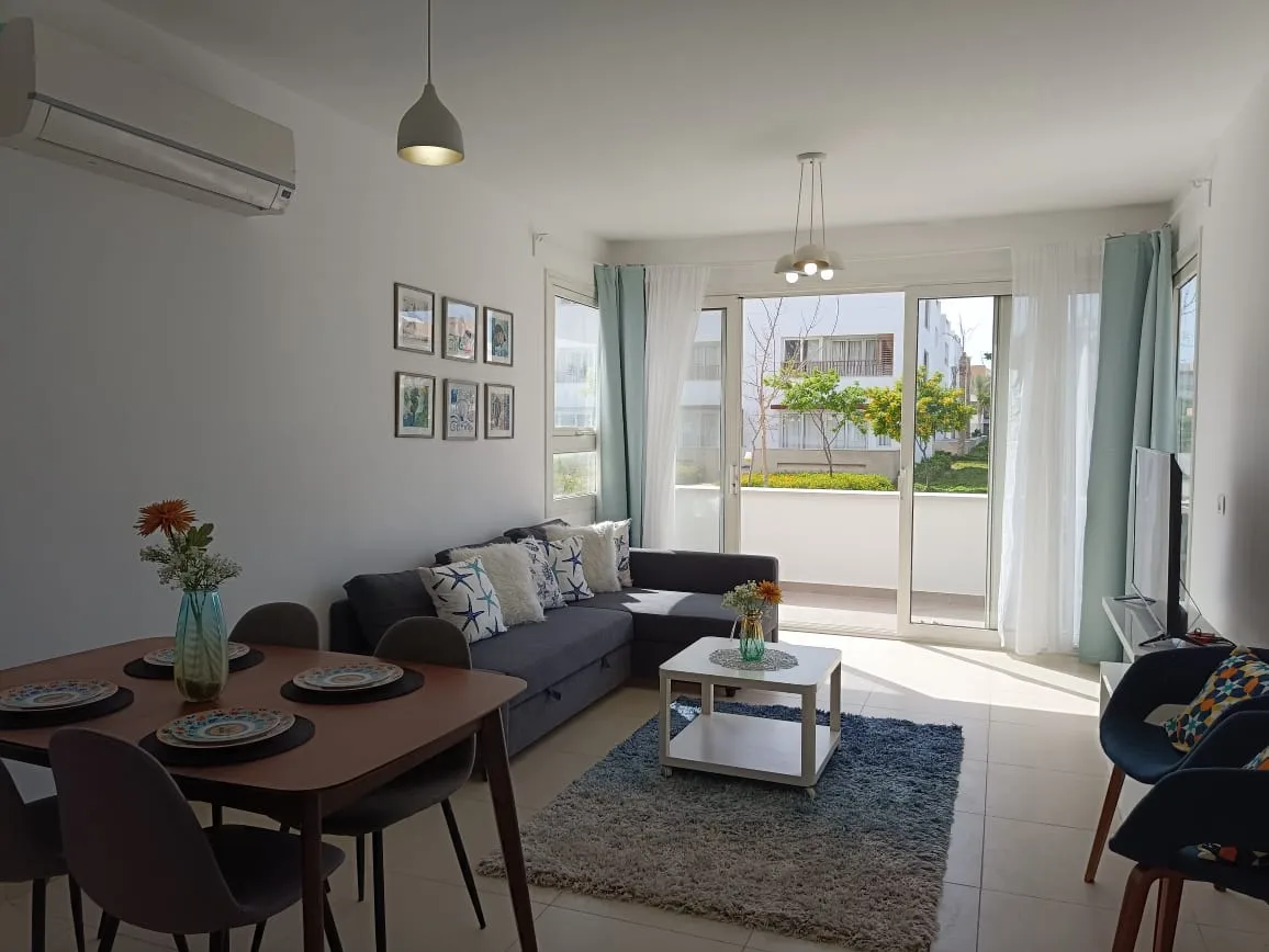 D08-G03 Beachtown 2 Bedroom Apartment — photo 5